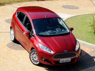 обоя автомобили, ford, fiesta, br-spec, 2013г, красный