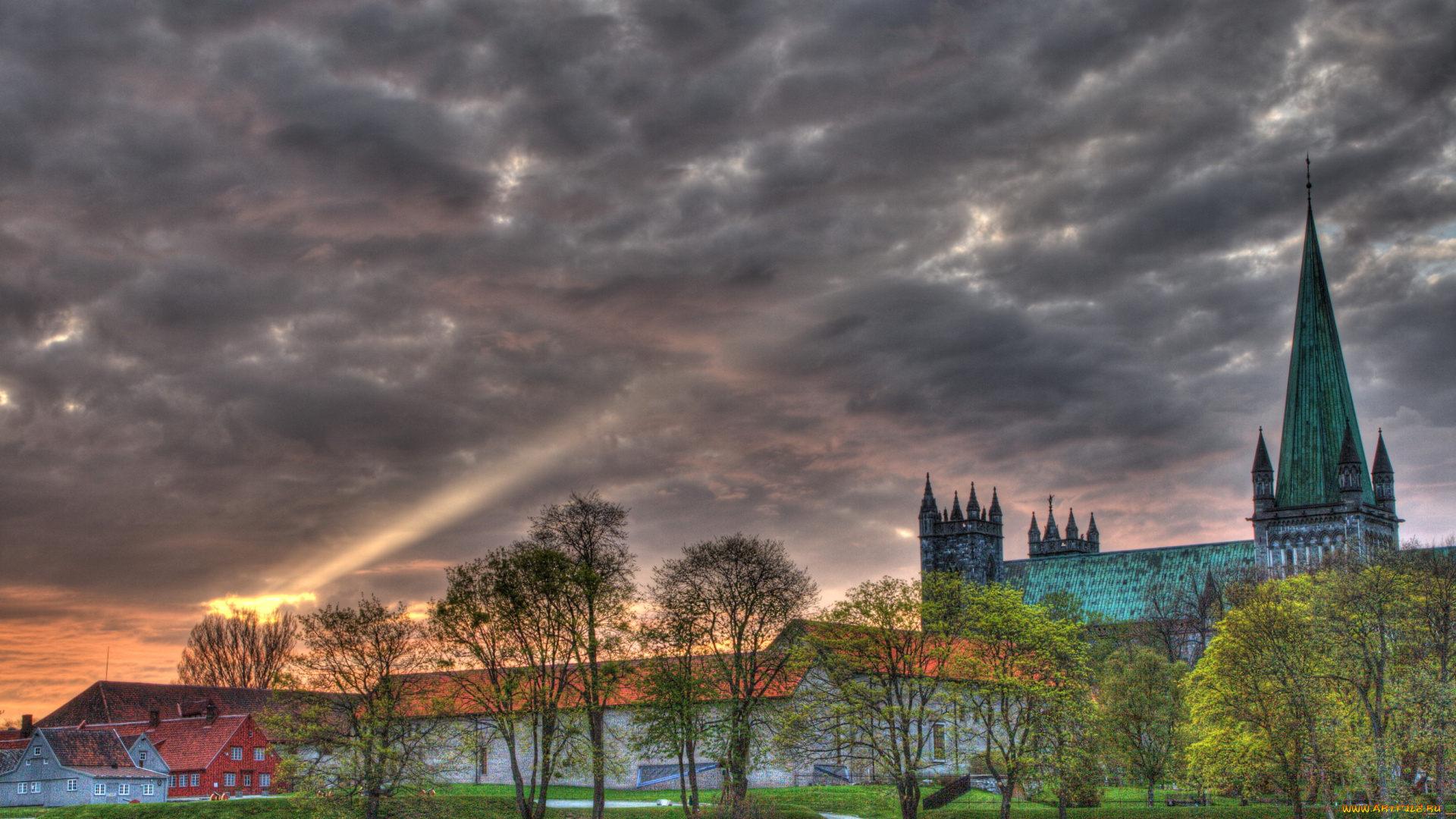 trondheim, , , норвегия, города, -, улицы, , площади, , набережные, лужайка, дома, норвегия, сумерки