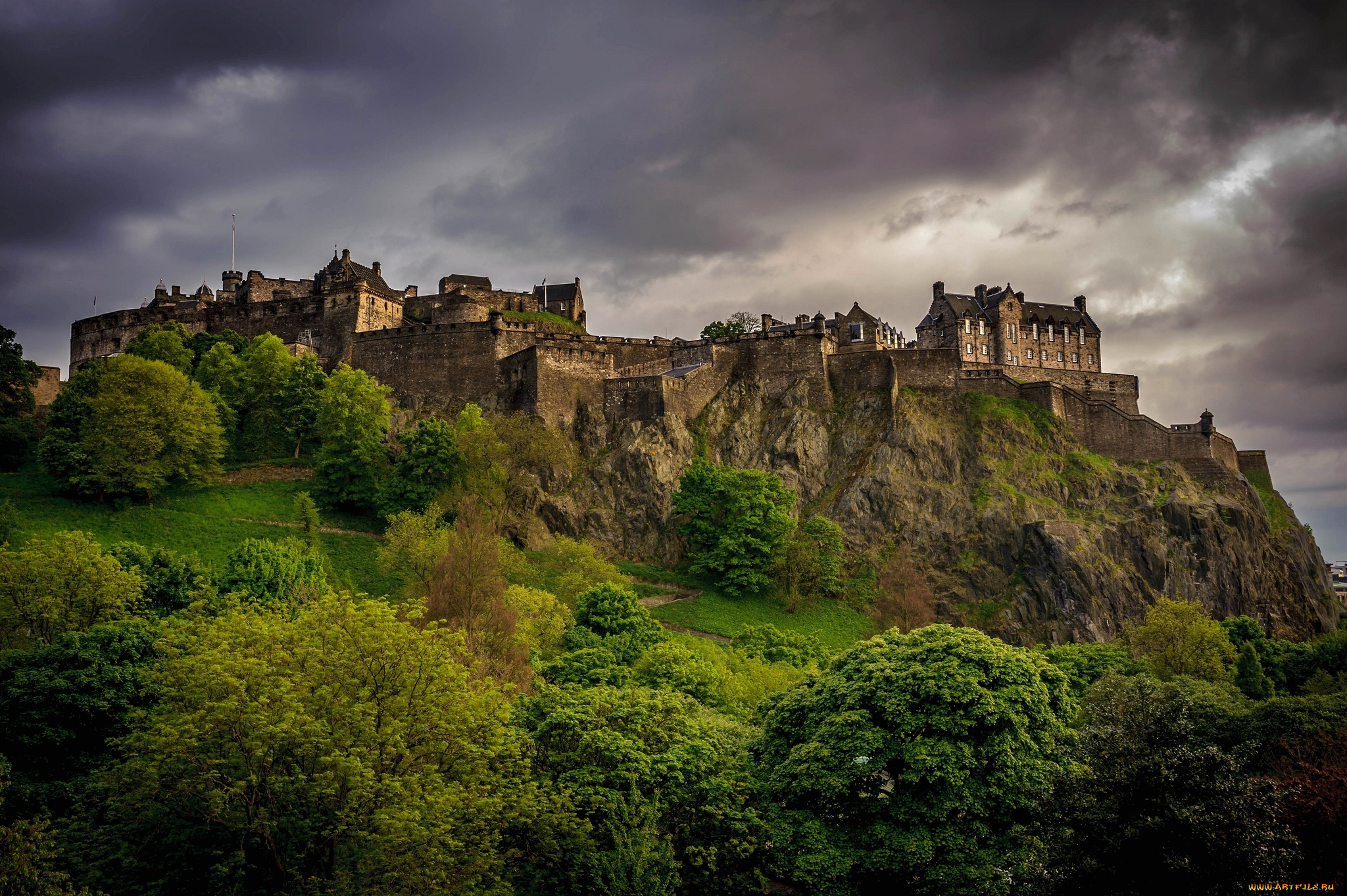scotland, города, эдинбург, шотландия, вест-энд, великобритания, замок, пейзаж, деревья, зелень, вечер, тучи