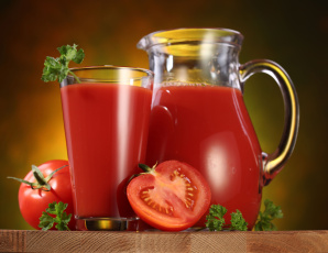 Картинка еда напитки сок кувшин томатный помидоры стакан
