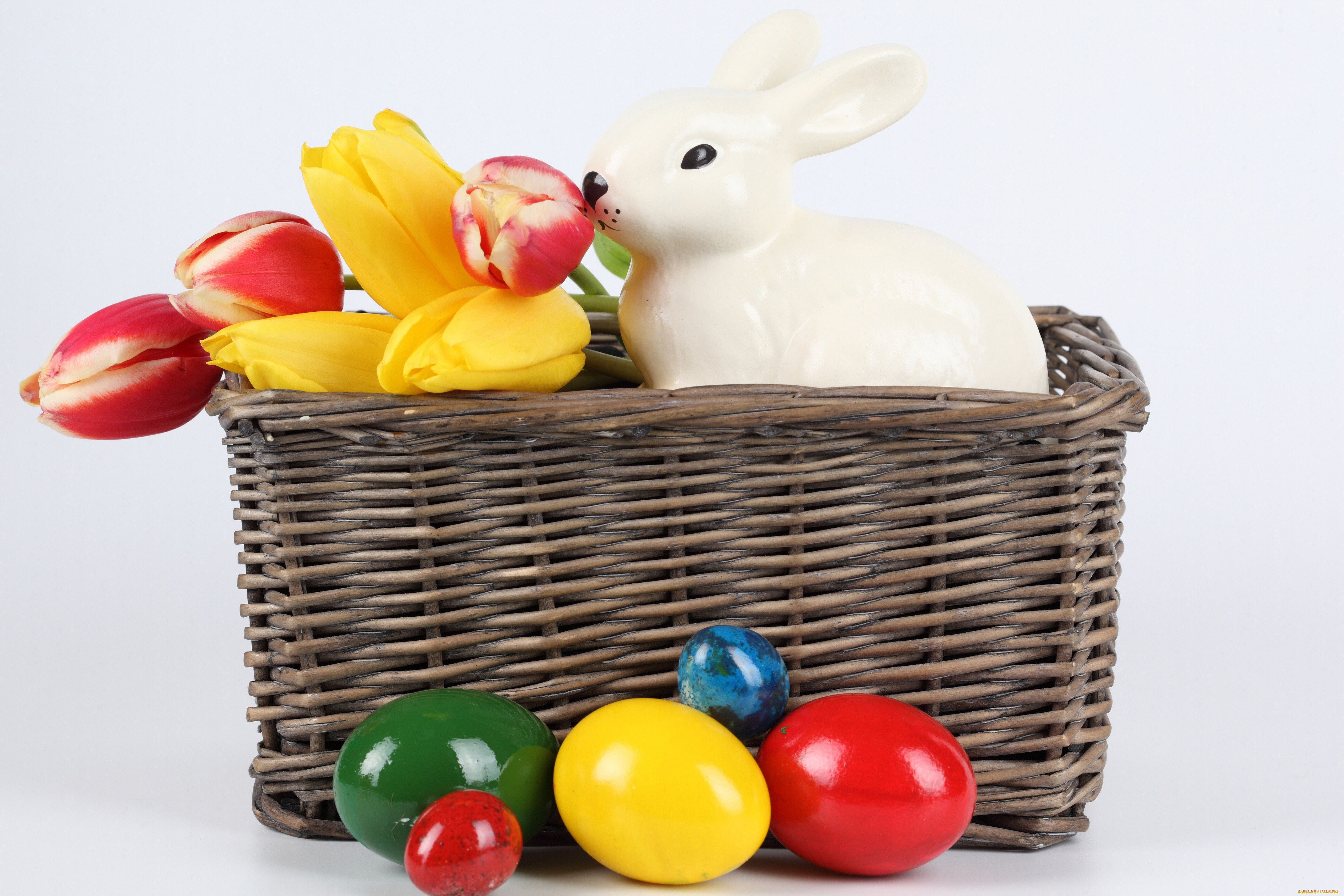 праздничные, пасха, корзинка, яйца, тюльпаны, кролик