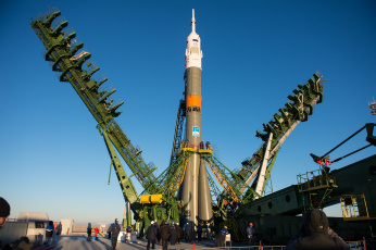обоя soyuz tma-15m, космос, космодромы, стартовые площадки, космодром, ракетоноситель