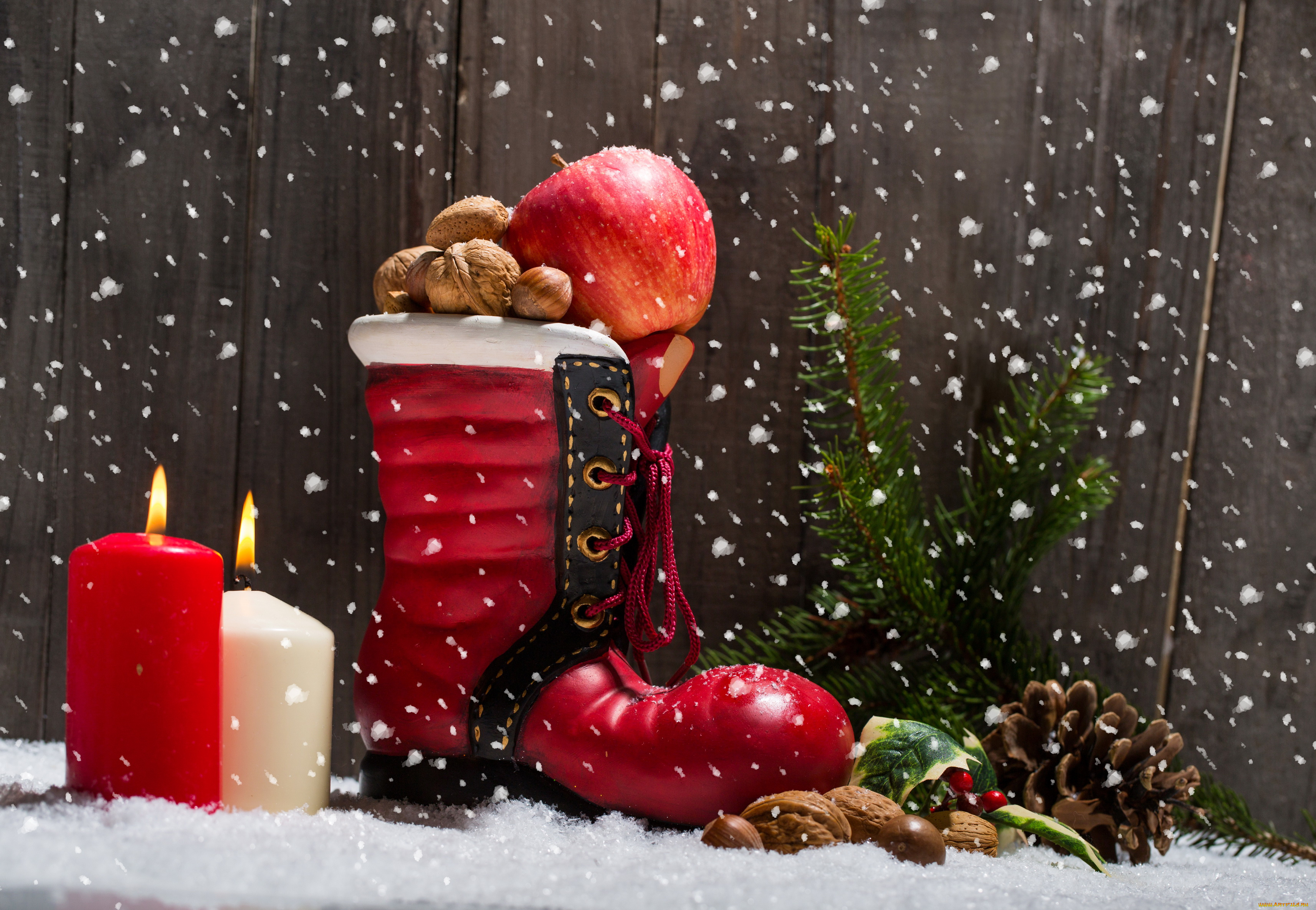 праздничные, подарки, и, коробочки, шишки, свечи, снег, елка, орехи, яблоко, сапог