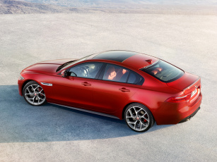 обоя автомобили, jaguar, красный, 2015г, xe, s