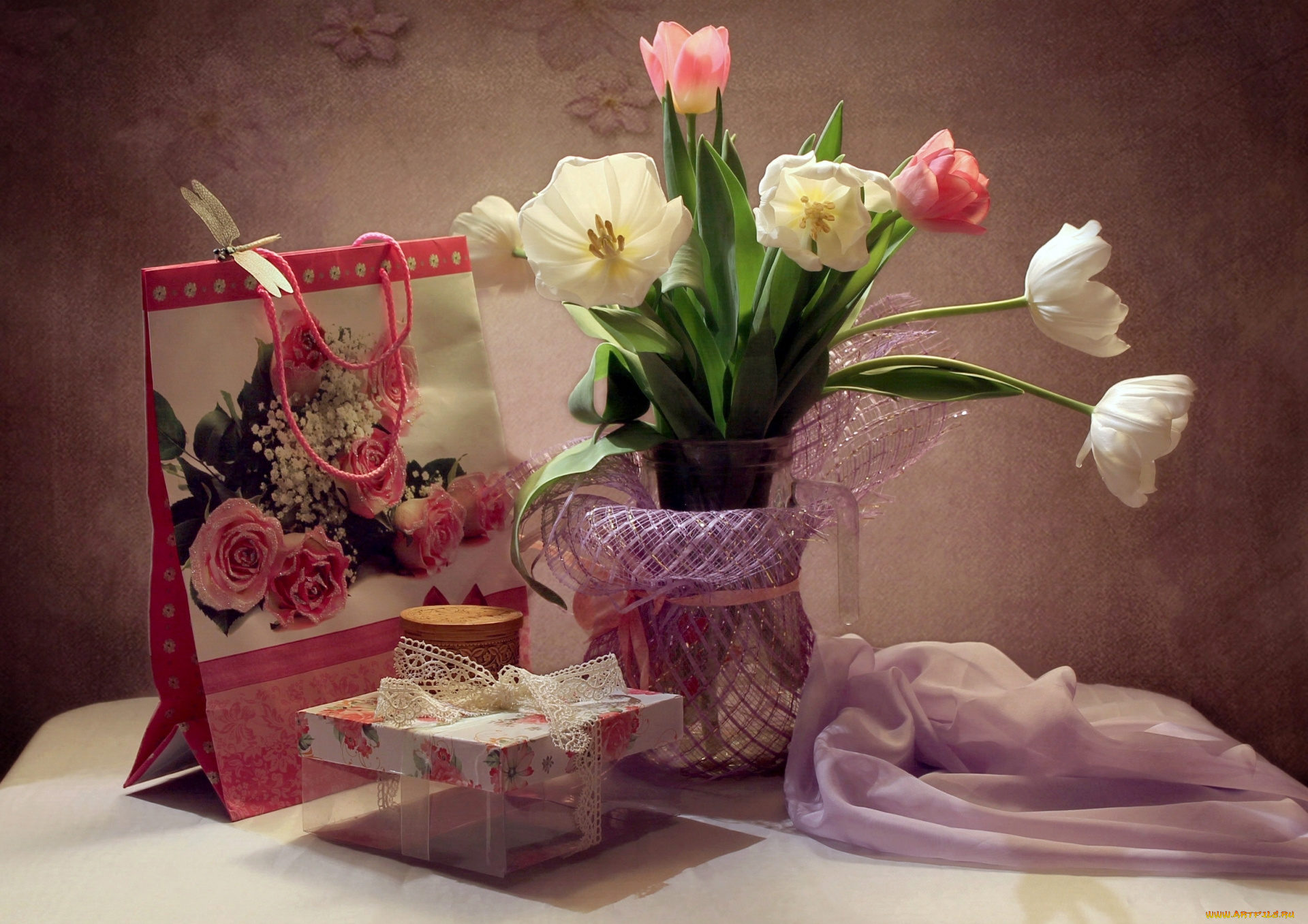 цветы, тюльпаны, букет, розы, коробочка