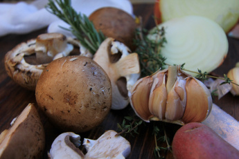 Картинка еда разное чеснок грибы лук
