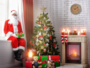 обоя праздничные, дед мороз,  санта клаус, подарки, свечи, санта, камин, елка