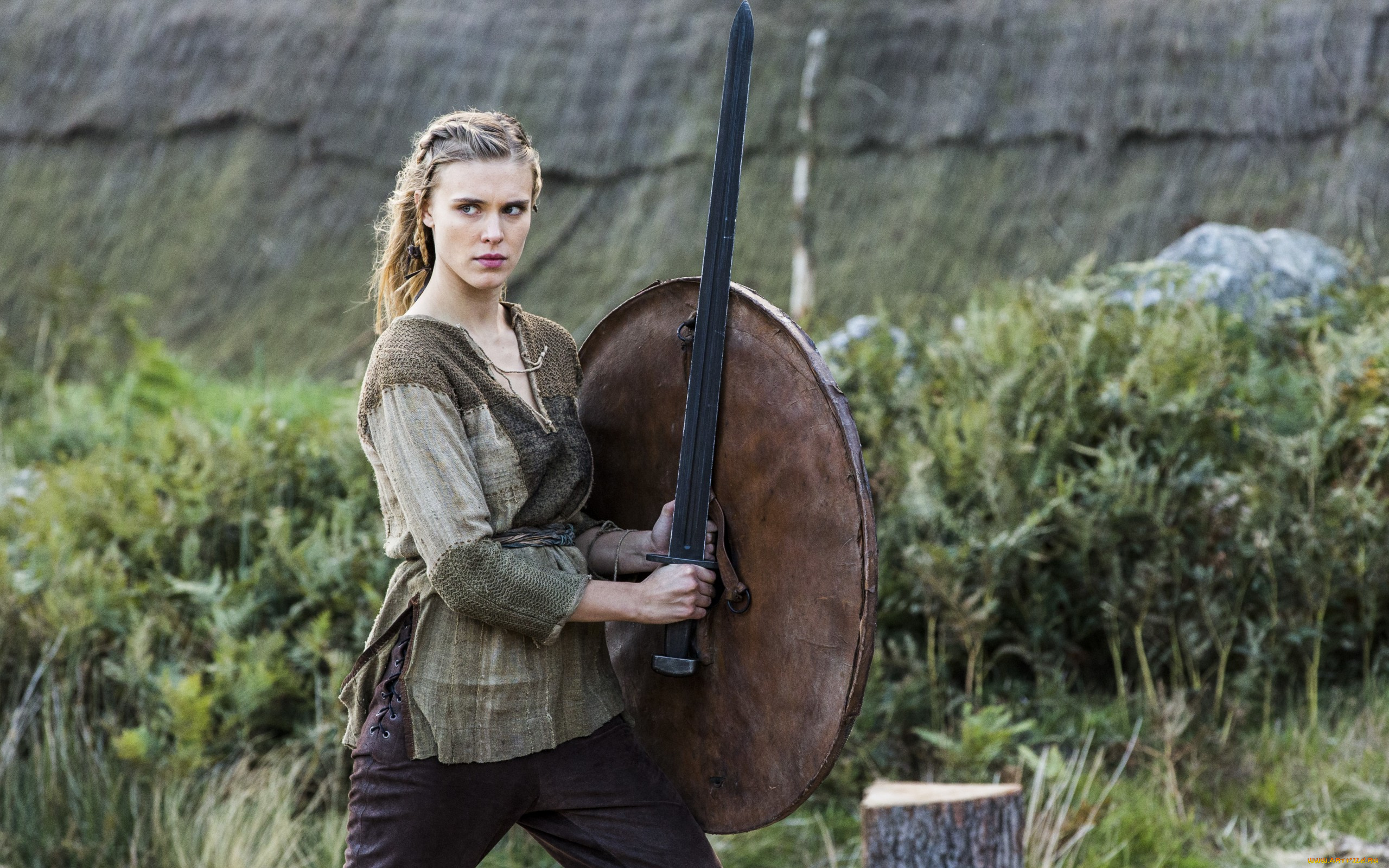 кино, фильмы, vikings, , 2013, , сериал, vikings, девушка, викинги, щит, меч, воин, сериал