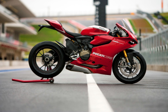 Картинка мотоциклы ducati panigale r superbike 1199 2013