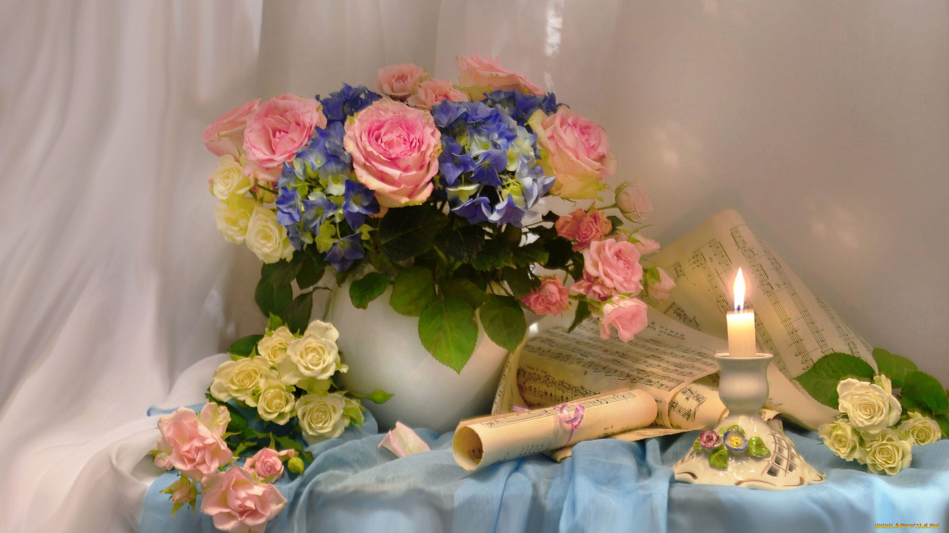 цветы, букеты, , композиции, весна, март, ноты, розы, свеча, стихи, фото, натюрморт
