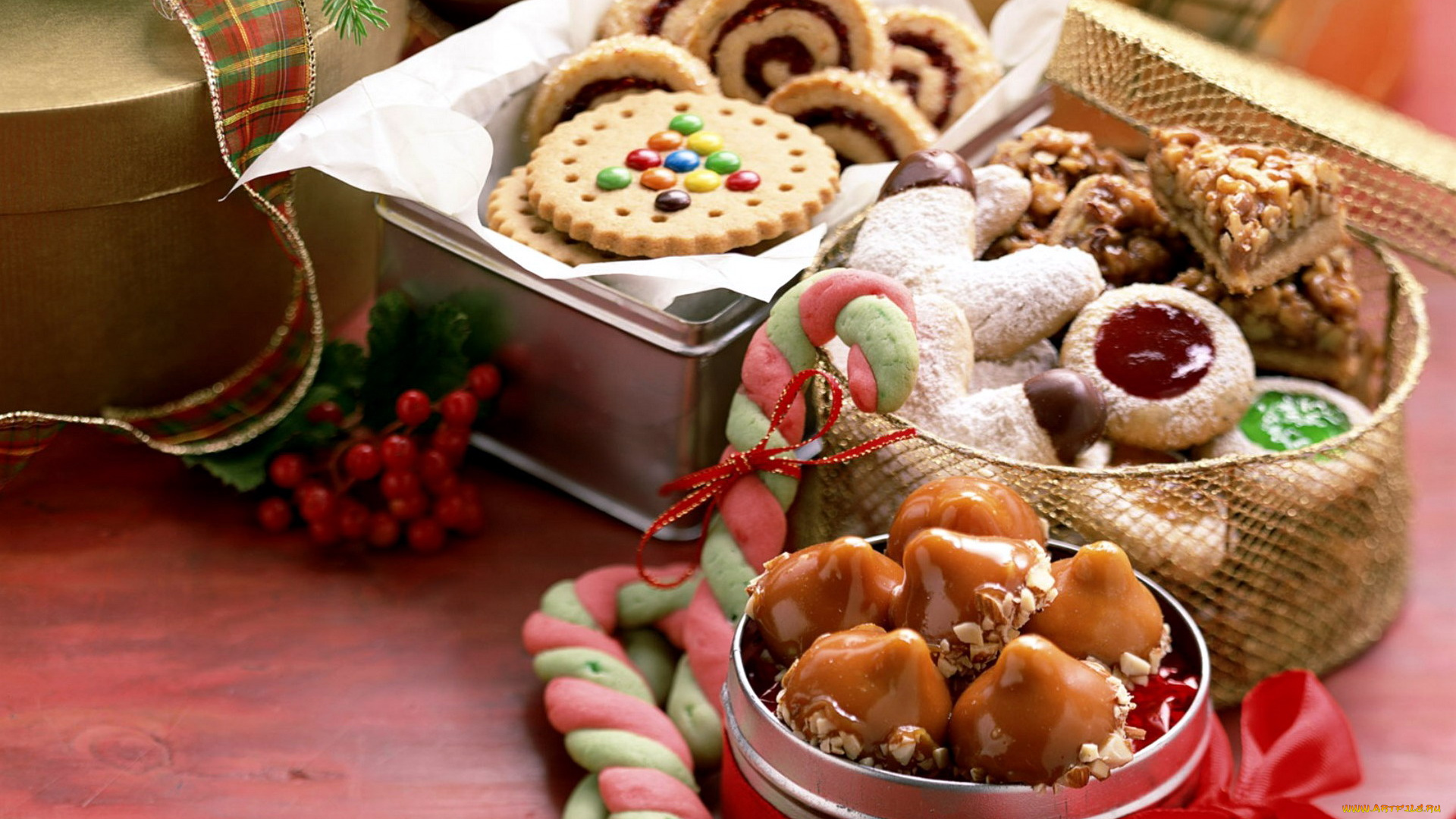 праздничные, угощения, печенья, коробки, ленты, ягоды