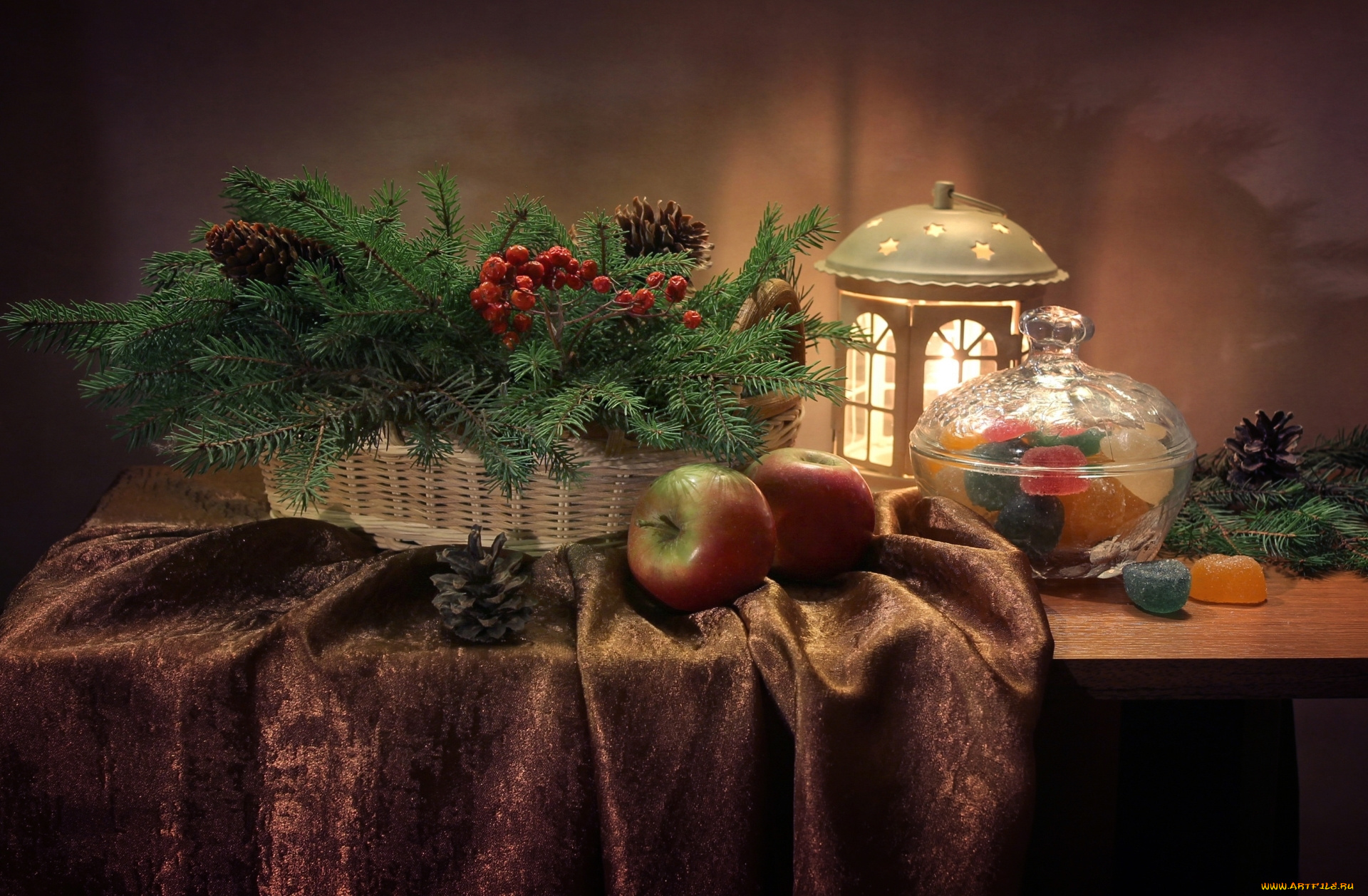 праздничные, угощения, натюрморт, мармелад, яблоки, шишки, ель, фонарь
