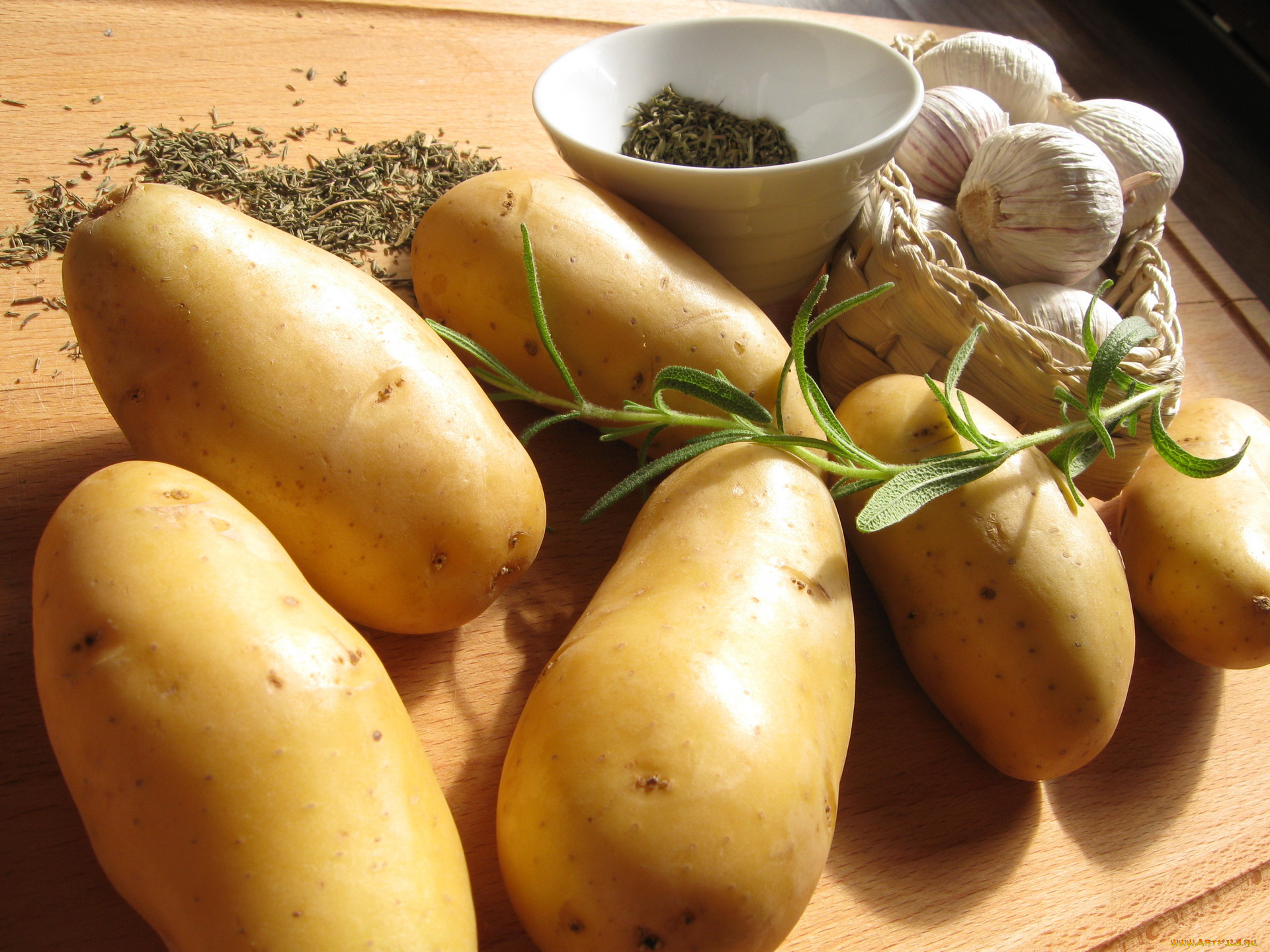 автор, varvarra, еда, картофель, розмарин, приправы, чеснок, картошка
