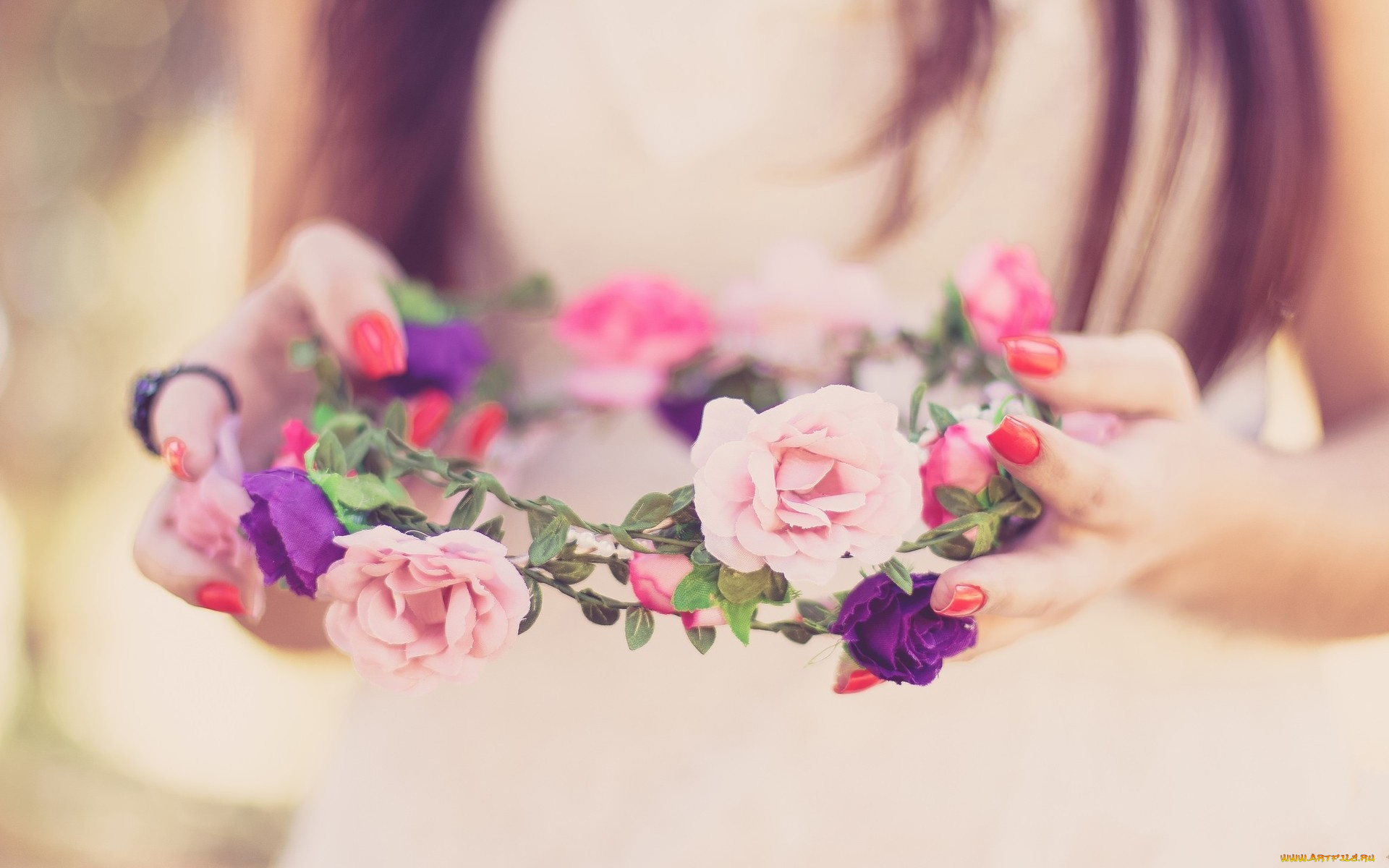 цветы, розы, wreath, bride, spring, lovely, happy, милые, венок, свадьба, весна, счастливые, невеста, wedding, flowers
