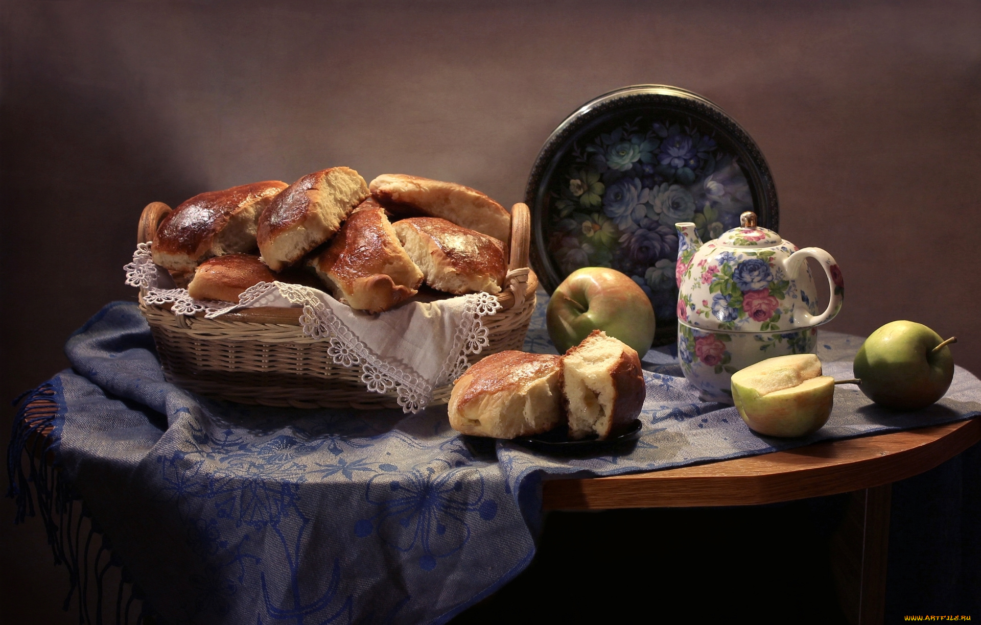 еда, хлеб, , выпечка, натюрморт, чайник, платок, поднос, яблоки, пирожки