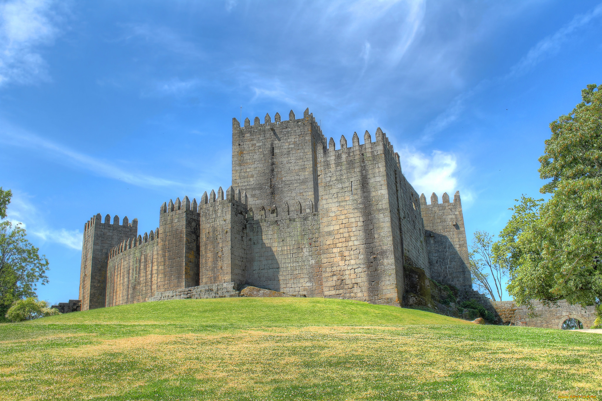 castelo, of, guimar&, 227, es, , portugal, города, -, дворцы, , замки, , крепости, замок, холм