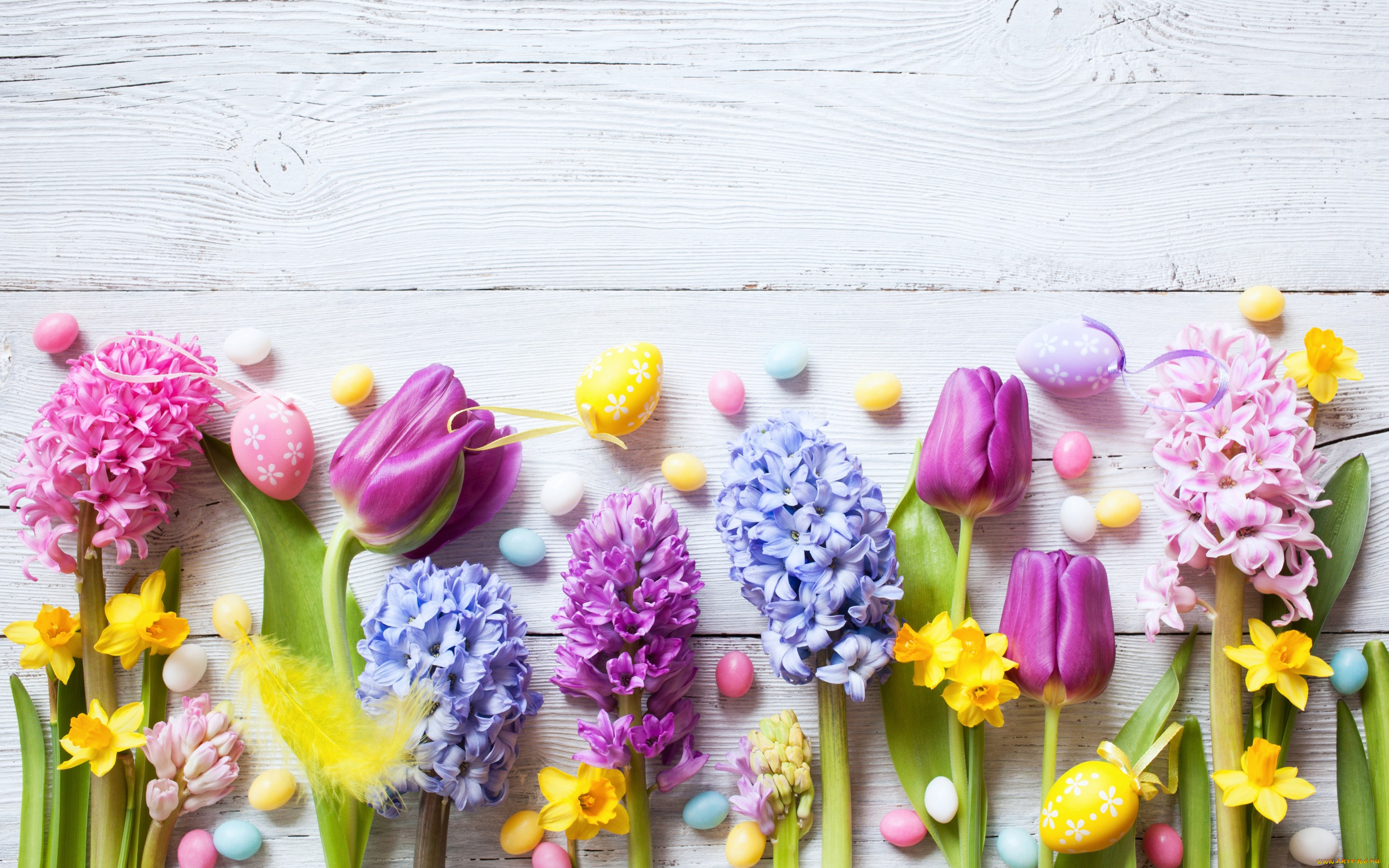 праздничные, пасха, цветы, flowers, eggs, tulips, wood, decoration, happy, spring, яйца, крашеные, крокусы, тюльпаны, нарциссы, easter, colorful, весна