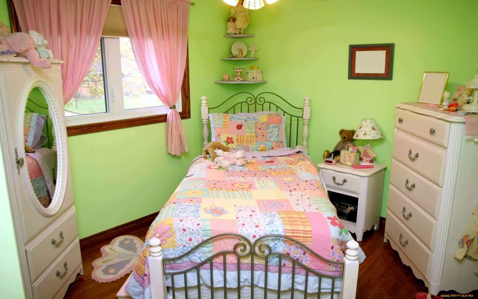 интерьер, детская, комната, занавески, кровать, игрушки, шкаф, зеркало