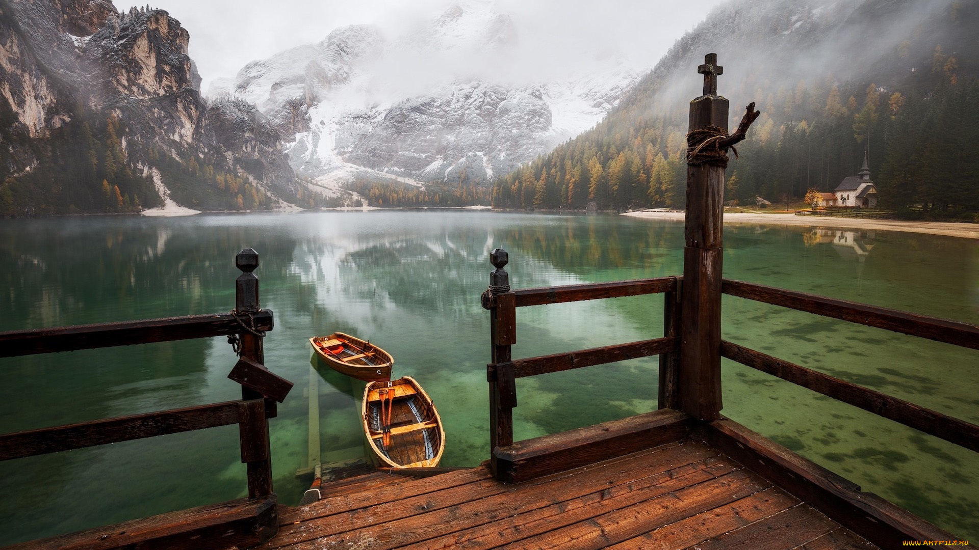 корабли, лодки, , шлюпки, горы, озеро, отражение, костел, туман