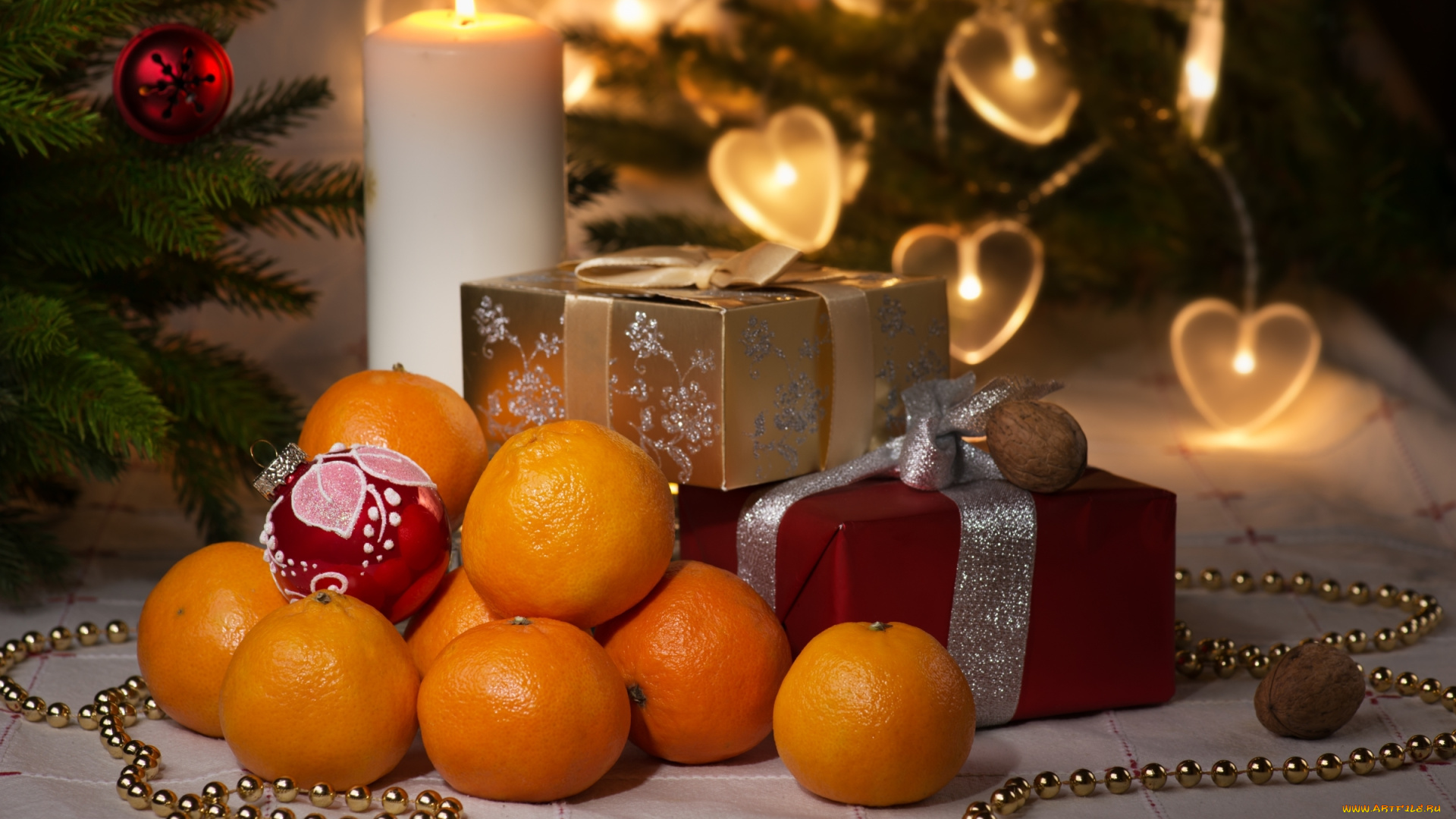 праздничные, угощения, игрушки, коробки, подарки, мандарины, свеча, праздник, ель