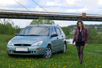 Картинка автомобили -авто+с+девушками ford focus