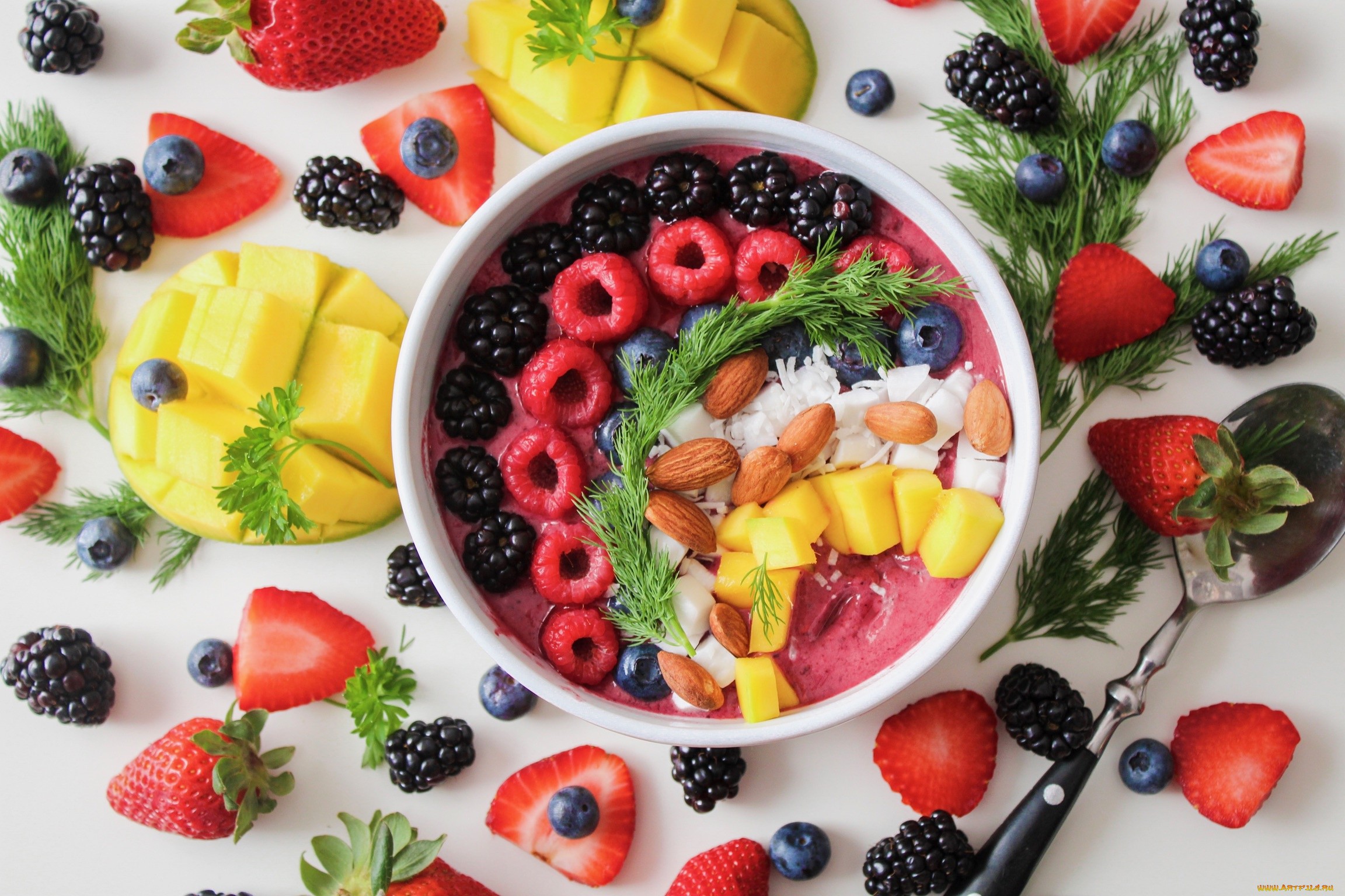 еда, фрукты, , ягоды, ягоды, завтрак, черника, клубника, орехи