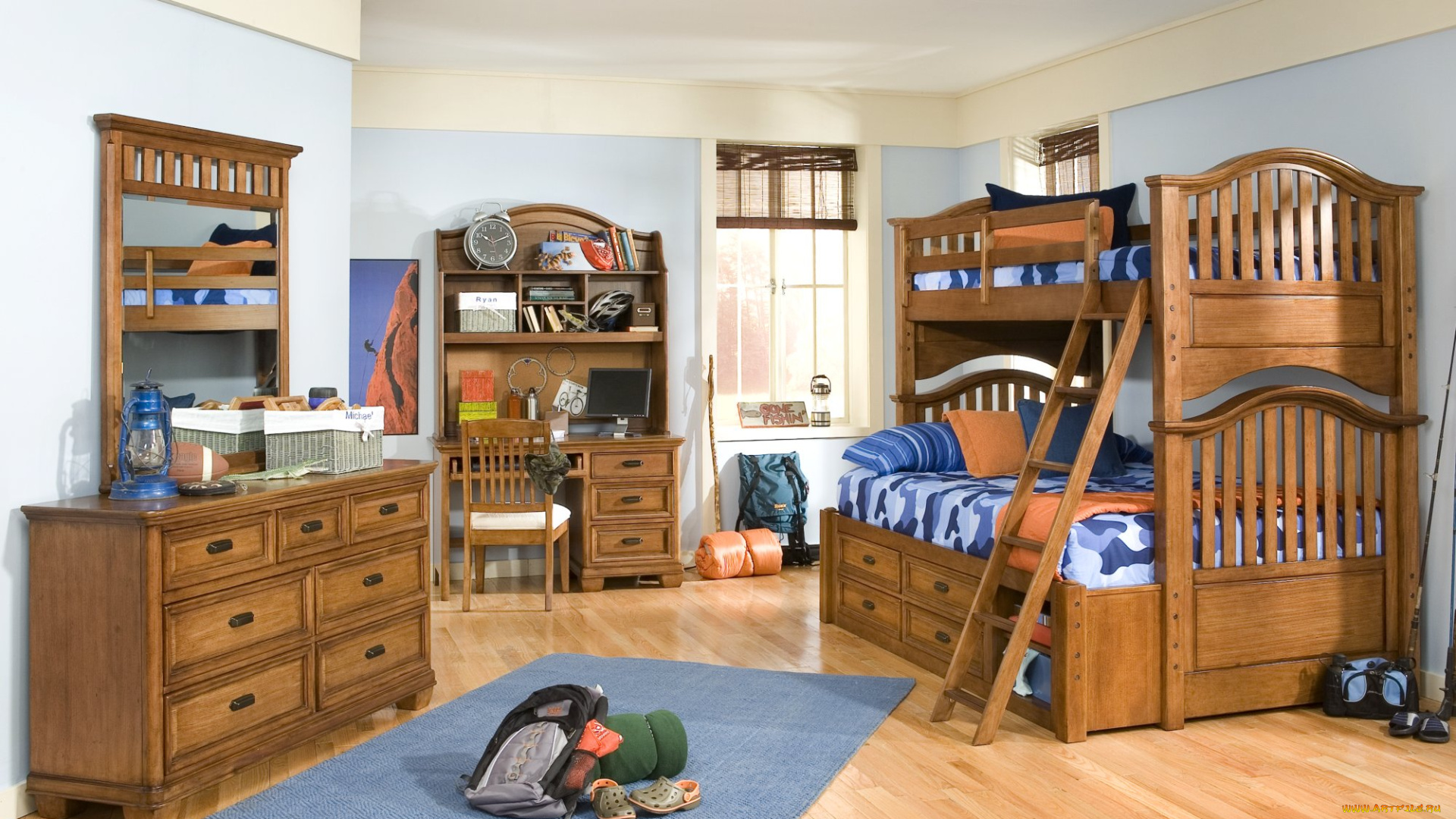 интерьер, детская, комната, тумбочка, кровать, подушки