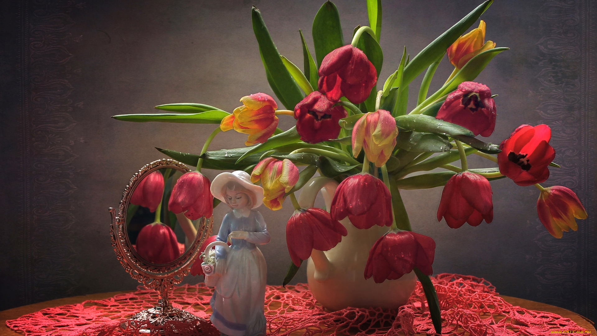 цветы, тюльпаны, отражение, зеркало, девочка, статуэтка, букет