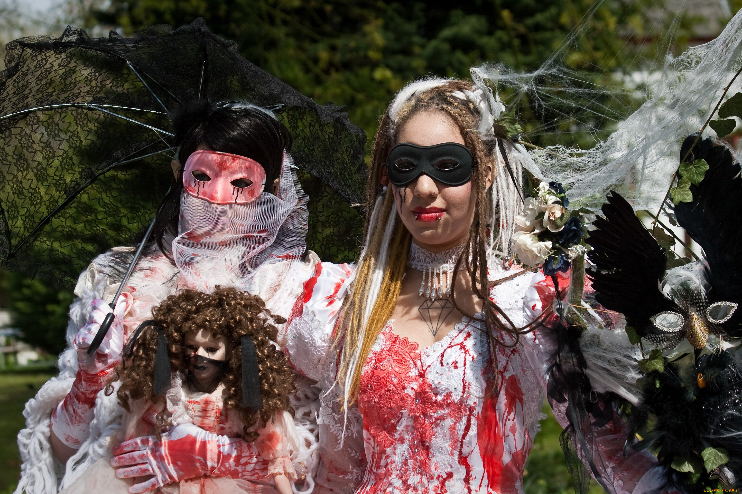 разное, маски, карнавальные, костюмы, кровь, зонтик, кукла, невесты, готы