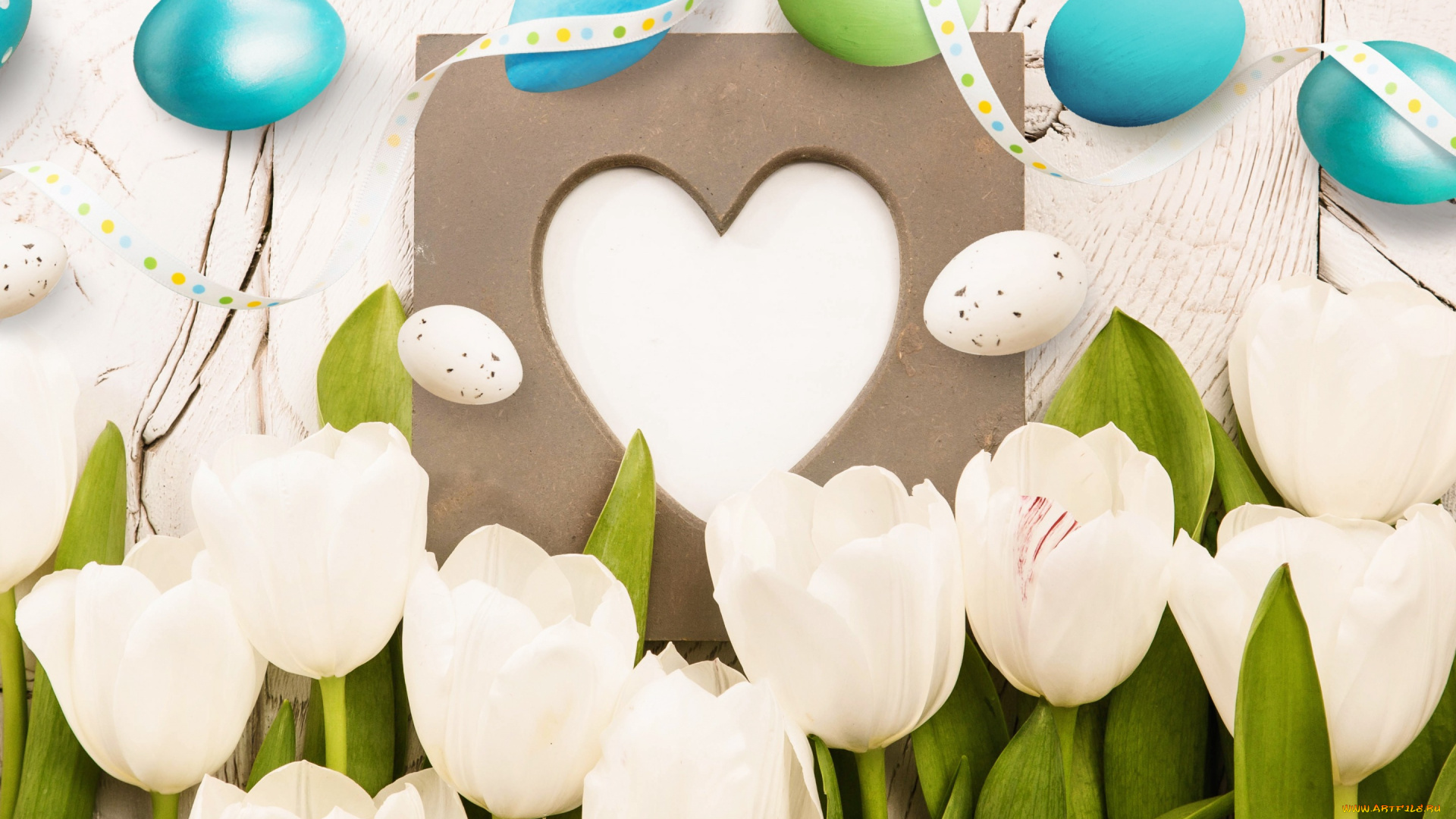 праздничные, пасха, яйца, крашеные, wood, easter, тюльпаны, tulips, сердечки, hearts, happy, decoration, весна, цветы, spring, flowers, eggs