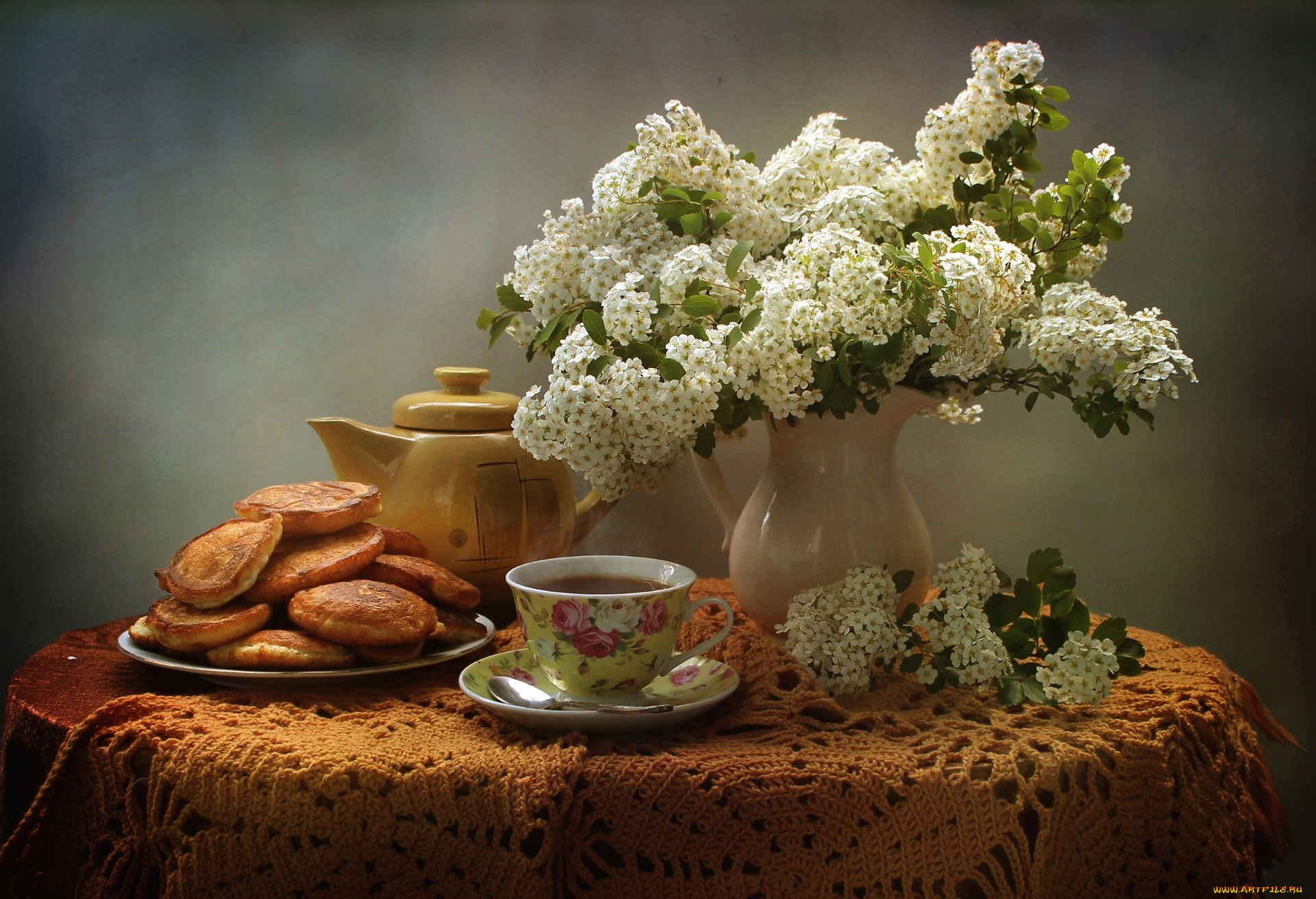 еда, натюрморт, цветы, спирея, оладьи, чай