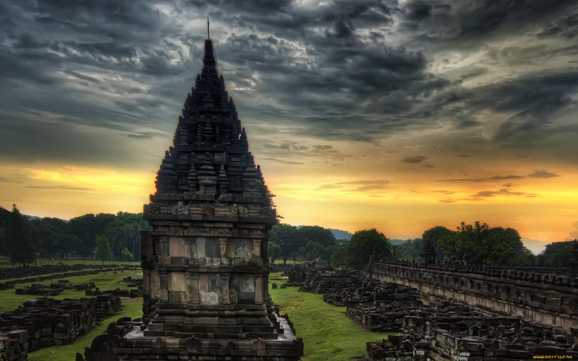 the, ruins, of, prambanan, in, yogyakarta, города, исторические, архитектурные, памятники