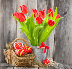 обоя праздничные, пасха, яйца, red, basket, tulips, easter, eggs, flowers, тюльпаны