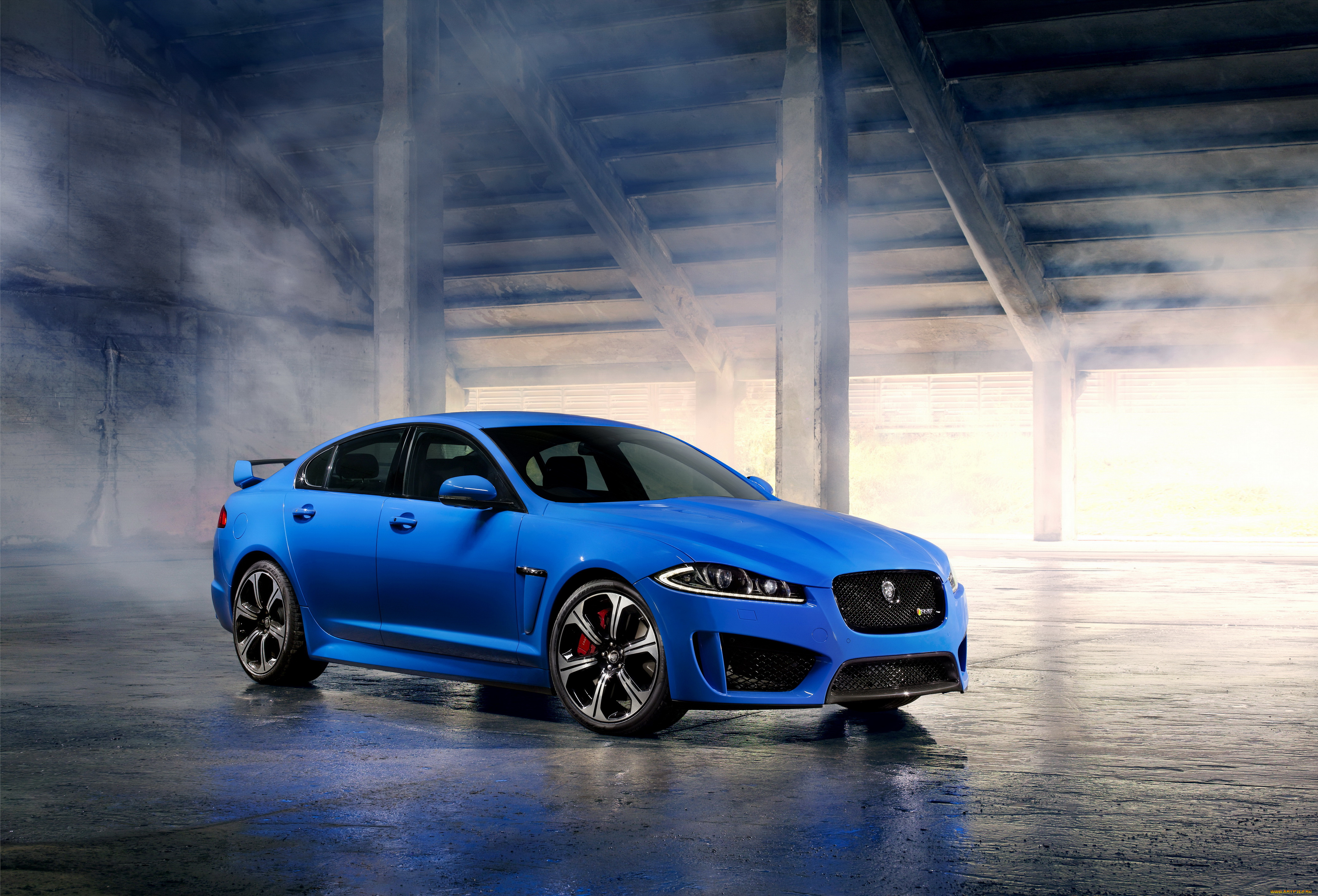 Синий автомобиль. Jaguar XFR-S 2014. Jaguar XFR-S 2013. Jaguar XFR-S 2008. Супер-седан Jaguar XFR-S.