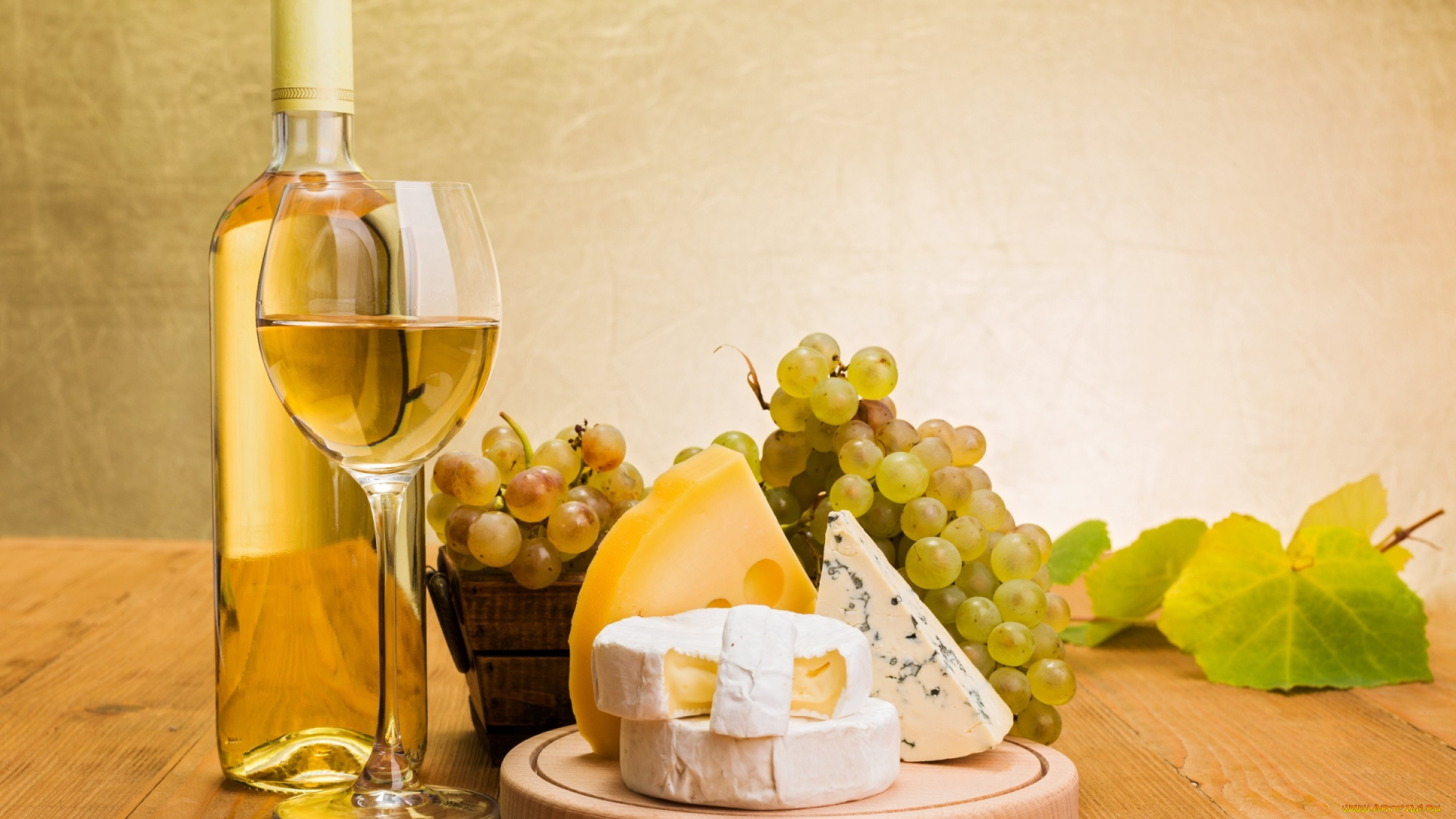 еда, разное, виноград, маасдам, камамбер, дор, блю, сыр, бутылка, бокал, белое, вино
