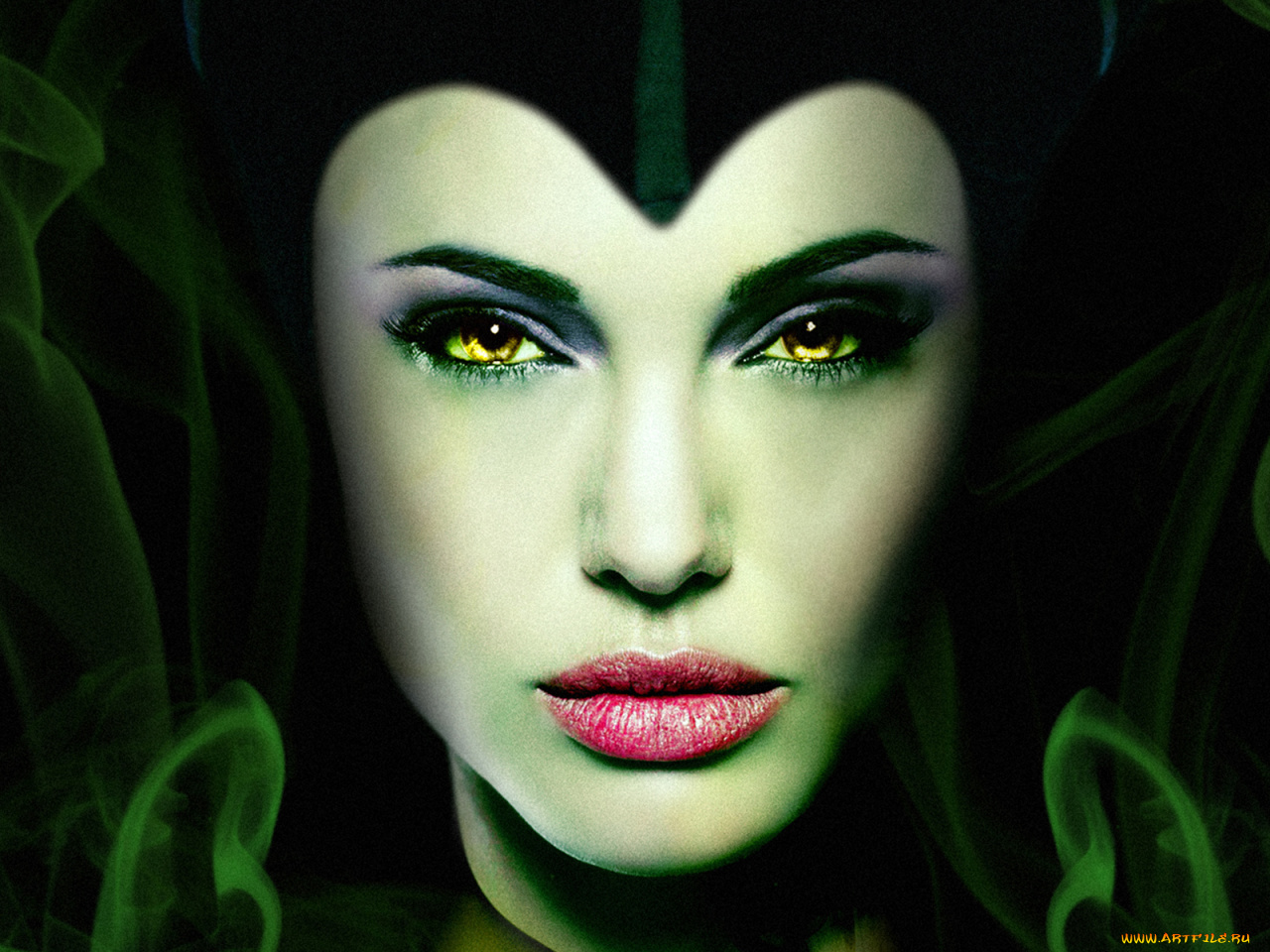 Lana del rey once upon a dream. Анджелина Джоли Малефисента. Макияж Малефисенты. Фиалка Малефисента. Фотосессия в стиле Малефисента.