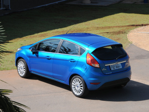 обоя автомобили, ford, fiesta, br-spec, 2013г, синий