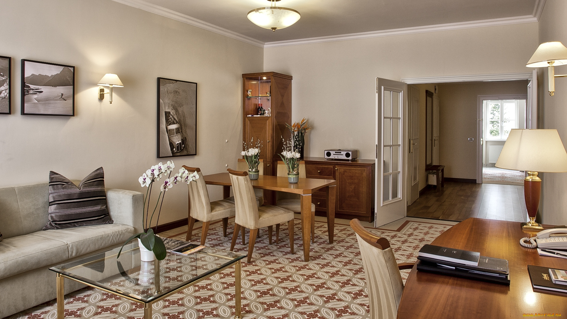 интерьер, гостиная, подушка, стулья, орхидея, столик
