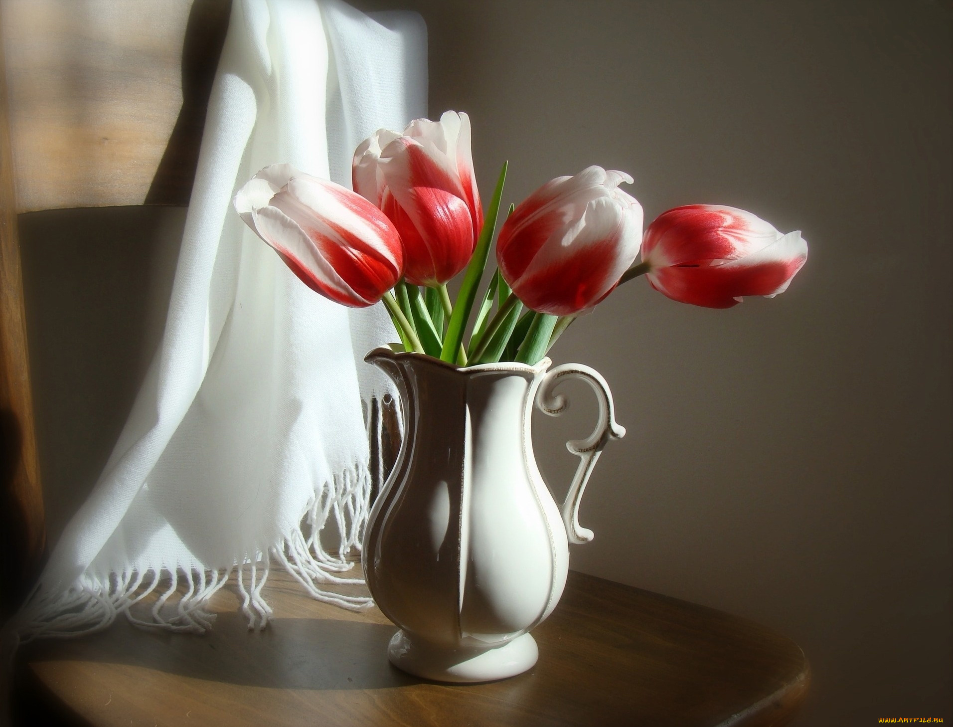 белые цветы ваза бесплатно