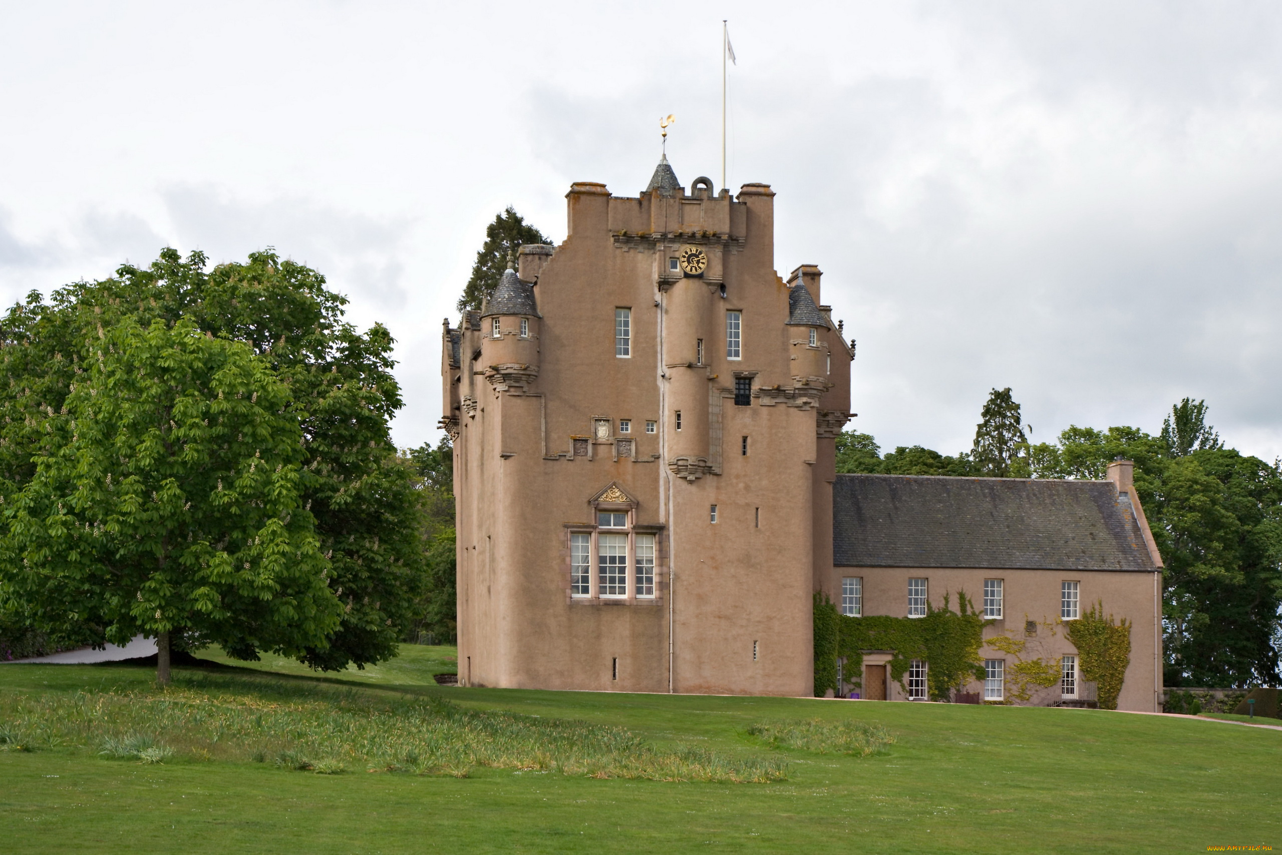 crathes, castle, in, scotland, города, дворцы, замки, крепости, каштан, флюгер, часы, башенки