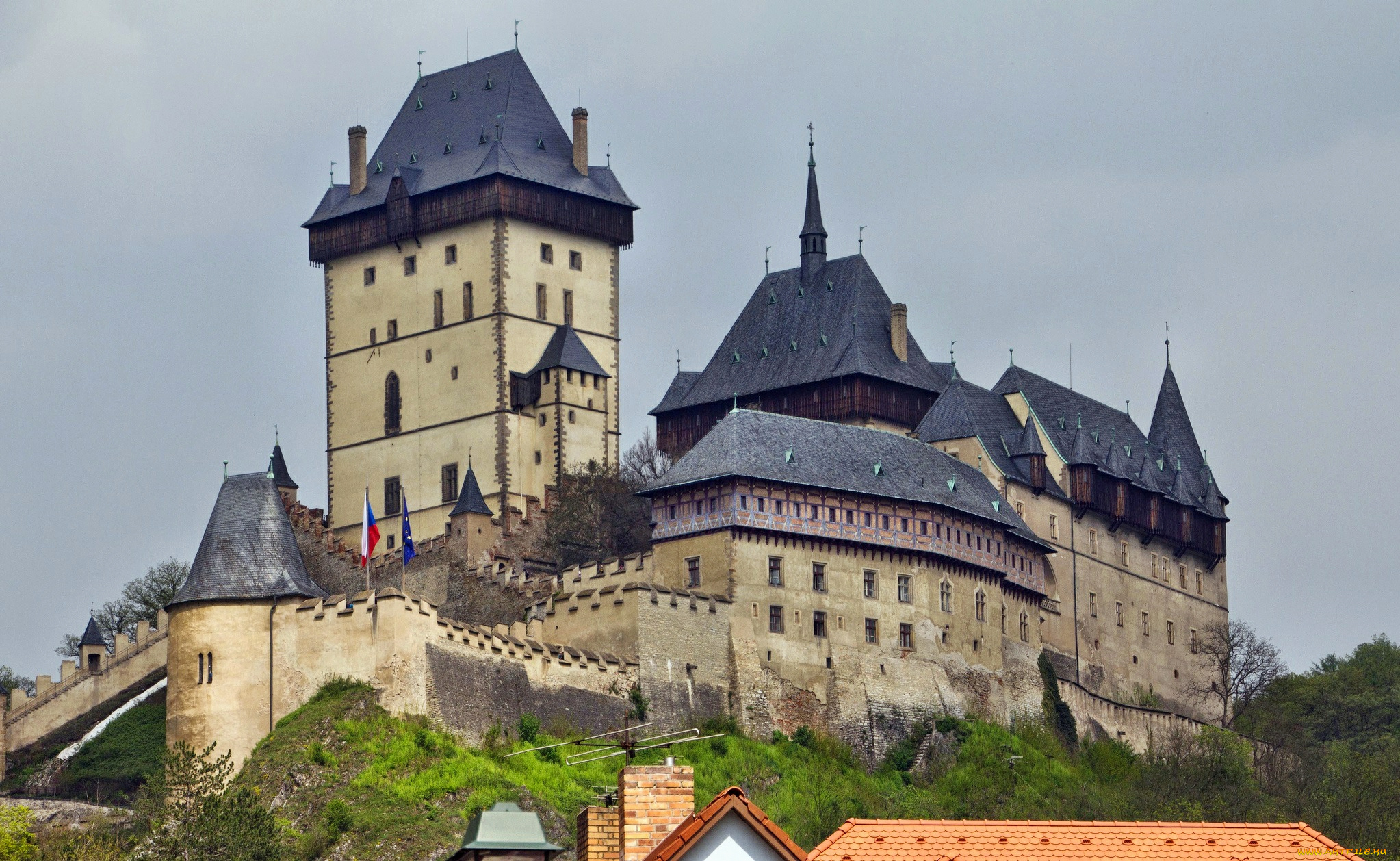 karlstejn, castle, города, -, дворцы, , замки, , крепости, готика, замок, шпили