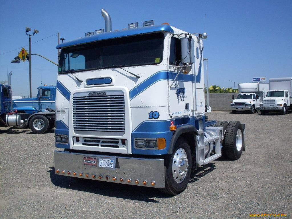 автомобили, freightliner