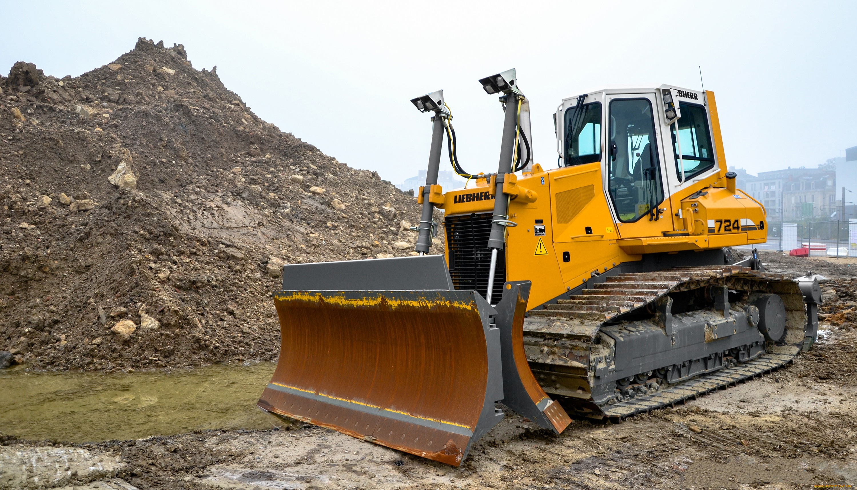 Бульдозер архангельск. Бульдозер Liebherr PR 764. Liebherr PR-724. Бульдозер Liebherr 724. Бульдозер Liebherr PR 724 LGP.