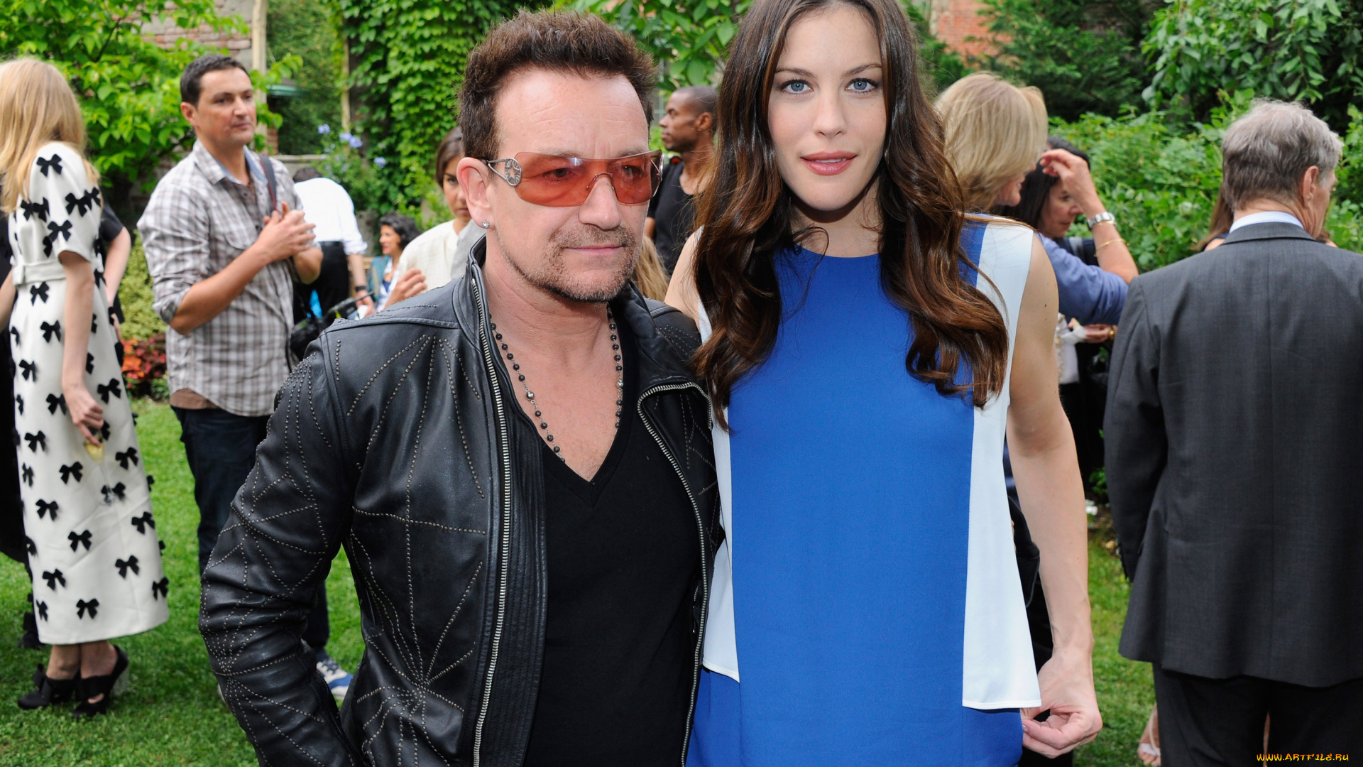 разное, знаменитости, liv, tyler, bono