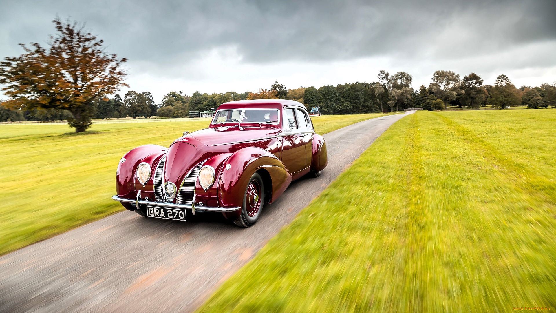 bentley, 1939, автомобили, bentley, ретро, красный, скорость, дорога, луга, деревья