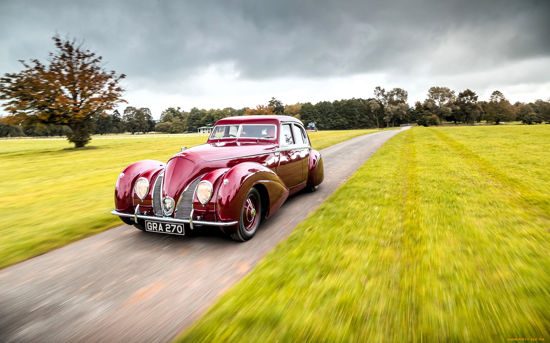 bentley, 1939, автомобили, bentley, ретро, красный, скорость, дорога, луга, деревья