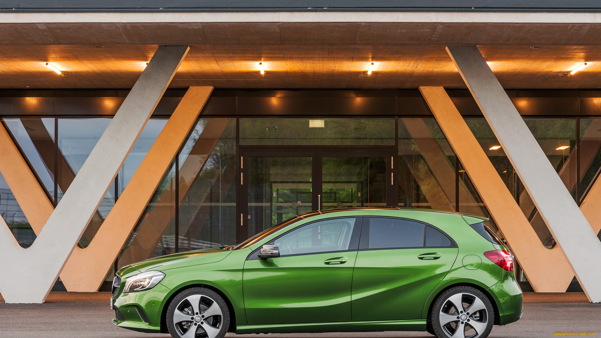 автомобили, mercedes-benz, зеленый, 2015г, w176, style, 4matic, a, 220, d