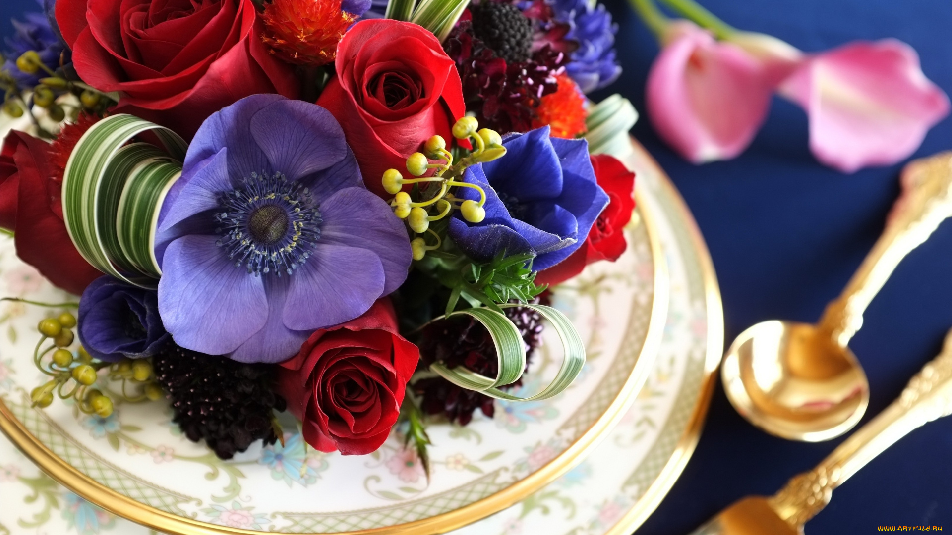 цветы, букеты, композиции, вилка, ложка, розы, тарелки, анемон
