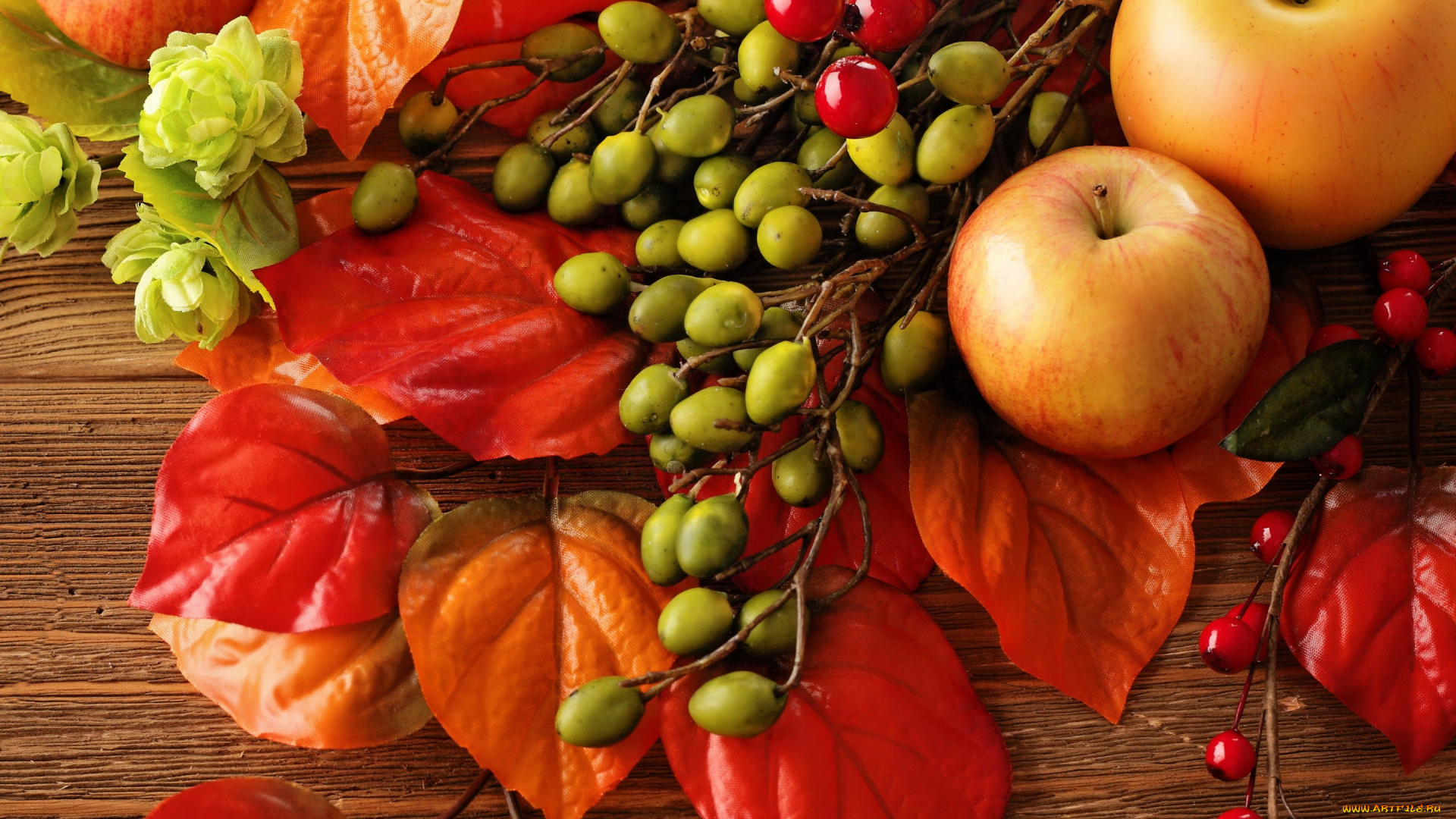 еда, Яблоки, autumn, leaves, berries, still, life, harvest, fruit, apples, натюрморт, яблоки, листья, осень