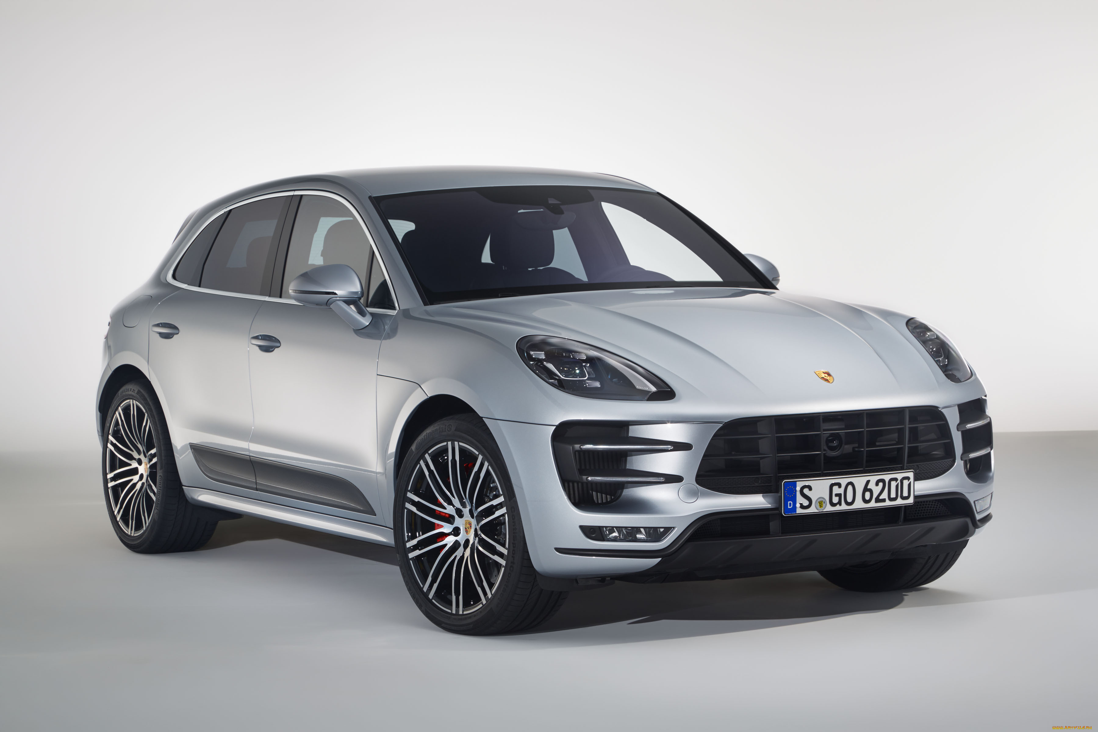 Порше макан. Porsche Macan Turbo 2017. Porsche Macan Turbo 2016. Porsche Macan Turbo Performance. Porsche Macan Turbo Performance package.